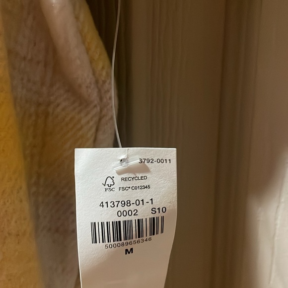 OLD NAVY Plaid Soft-Brushed Utility Shacket - Picture 3 of 4